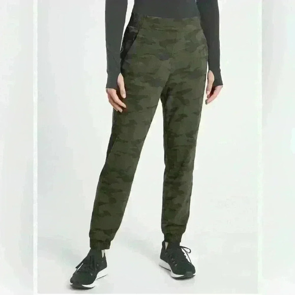 Athleta Brooklyn Textured Lined Jogger - Picture 1 of 15